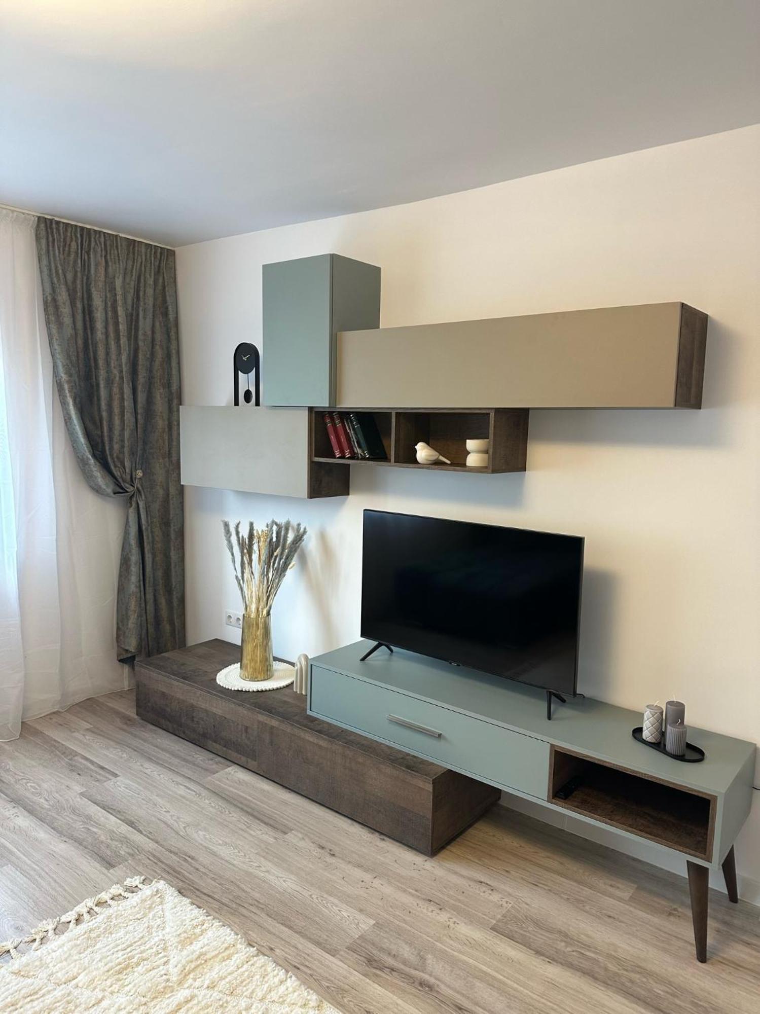 Apartment Civ *
